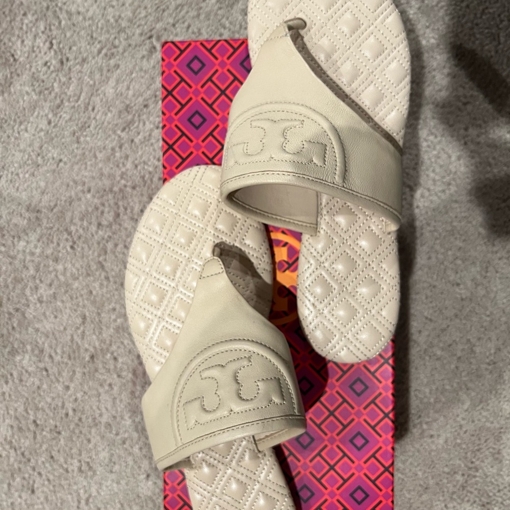 Tory Burch Sandals / Flip flops